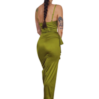 Abito elegante con rouches