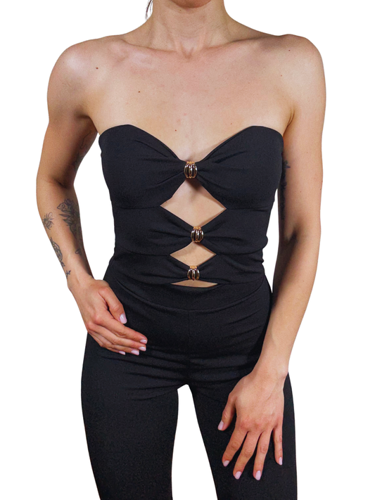 Tuta cut out