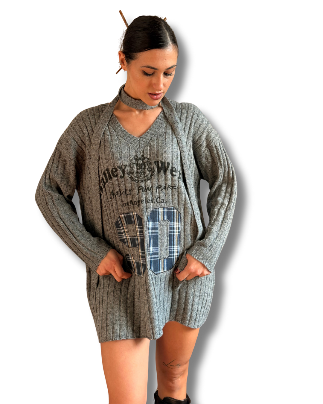 Maxi maglione con cravattino