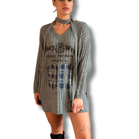 Maxi maglione con cravattino