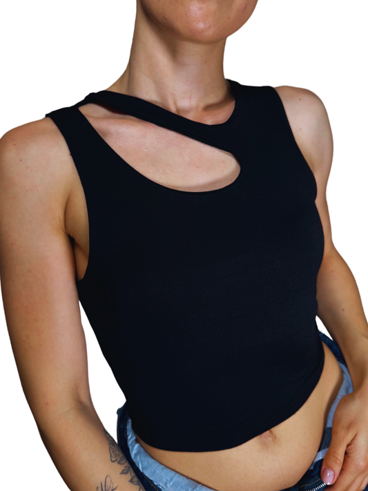 Crop top cut out